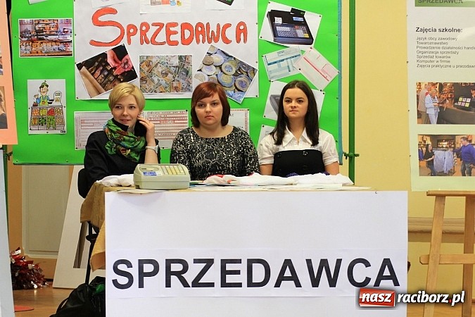 Zdjęcie w galerii na portalu naszraciborz.pl: Wagary z warsztatami i humorem w Ekonomiku wiadomości z regionu