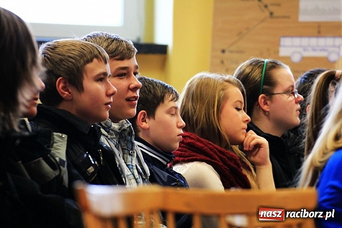 Zdjęcie w galerii na portalu naszraciborz.pl: Wagary z warsztatami i humorem w Ekonomiku wiadomości z regionu