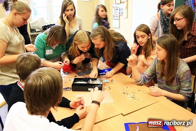 Zdjęcie w galerii na portalu naszraciborz.pl: Wagary z warsztatami i humorem w Ekonomiku wiadomości z regionu