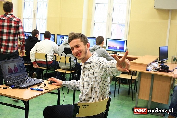 Zdjęcie w galerii na portalu naszraciborz.pl: Wagary z warsztatami i humorem w Ekonomiku wiadomości z regionu