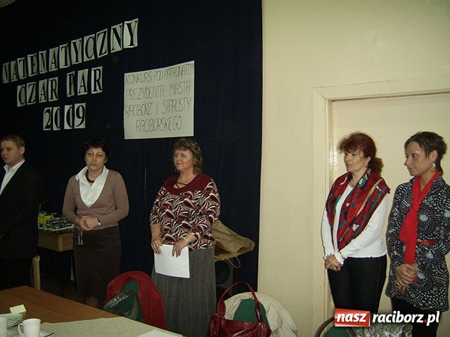 Zdjęcie w galerii na portalu naszraciborz.pl: Matematyczny CZAR PAR w SP nr 4 wiadomości z regionu