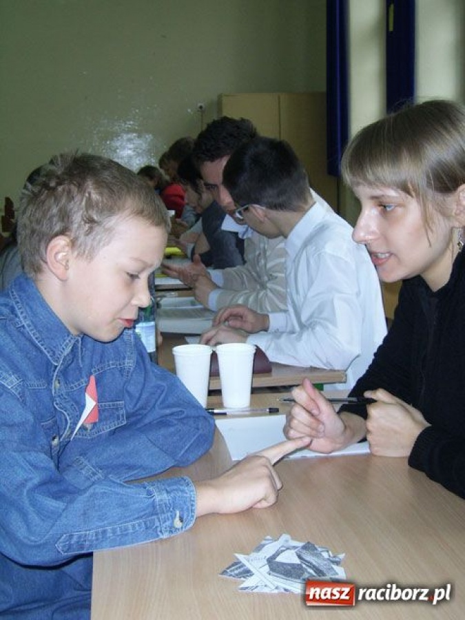 Zdjęcie w galerii na portalu naszraciborz.pl: Matematyczny CZAR PAR w SP nr 4 wiadomości z regionu