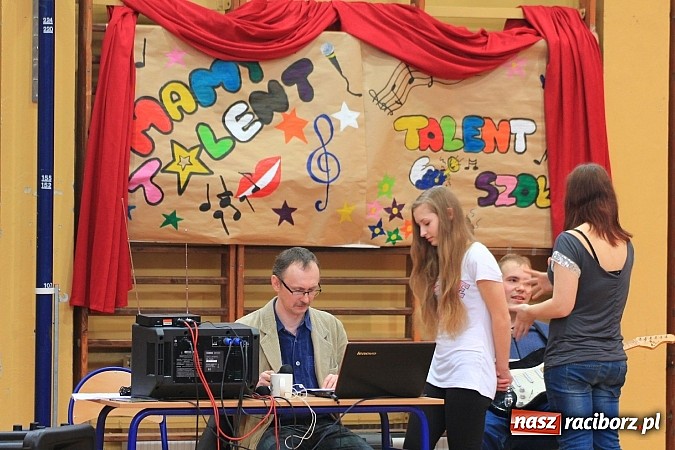 Zdjęcie w galerii na portalu naszraciborz.pl: Szkoła pełna talentów, czyli wiosna w ZSOMS wiadomości z regionu