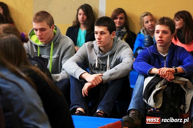 Zdjęcie w galerii na portalu naszraciborz.pl: Szkoła pełna talentów, czyli wiosna w ZSOMS wiadomości z regionu