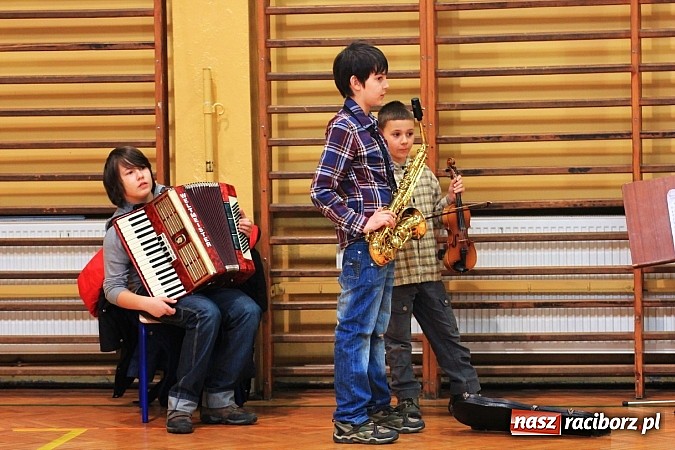 Zdjęcie w galerii na portalu naszraciborz.pl: Szkoła pełna talentów, czyli wiosna w ZSOMS wiadomości z regionu