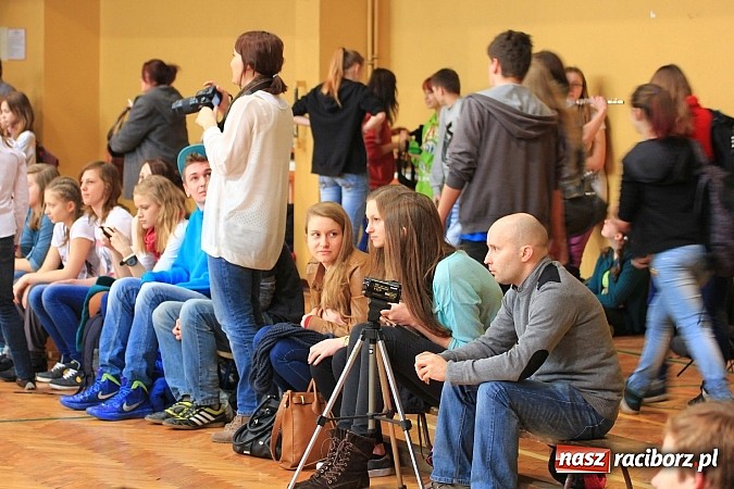 Zdjęcie w galerii na portalu naszraciborz.pl: Szkoła pełna talentów, czyli wiosna w ZSOMS wiadomości z regionu