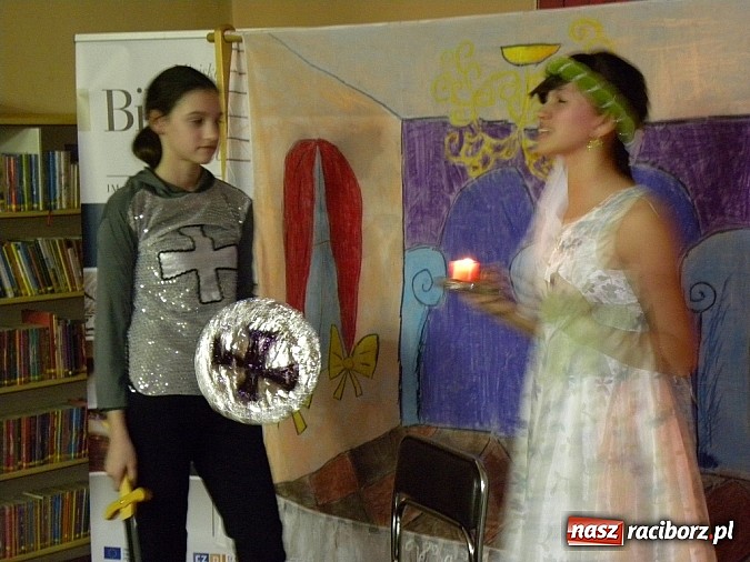 Zdjęcie w galerii na portalu naszraciborz.pl: W poszukiwaniu Świętego Graala i inne legendy wiadomości z regionu