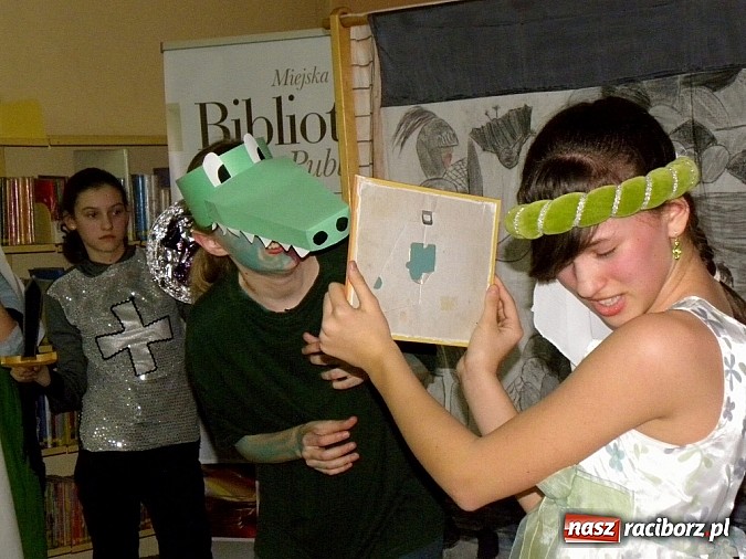 Zdjęcie w galerii na portalu naszraciborz.pl: W poszukiwaniu Świętego Graala i inne legendy wiadomości z regionu