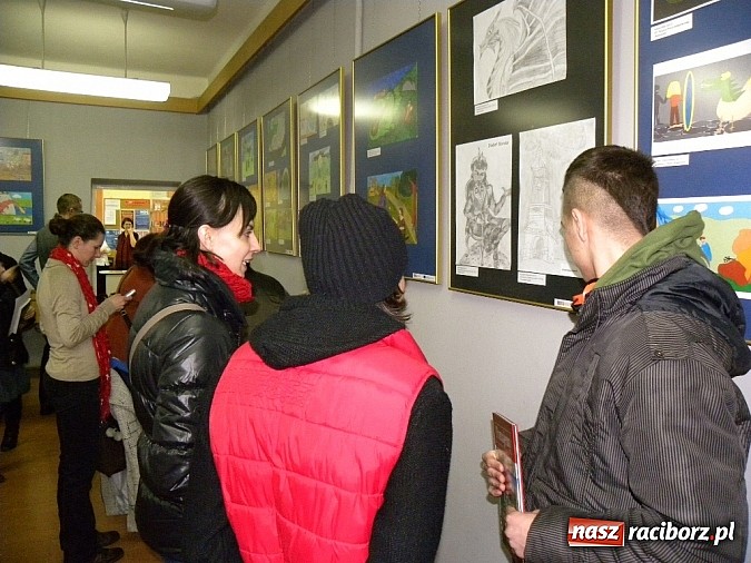 Zdjęcie w galerii na portalu naszraciborz.pl: W poszukiwaniu Świętego Graala i inne legendy wiadomości z regionu