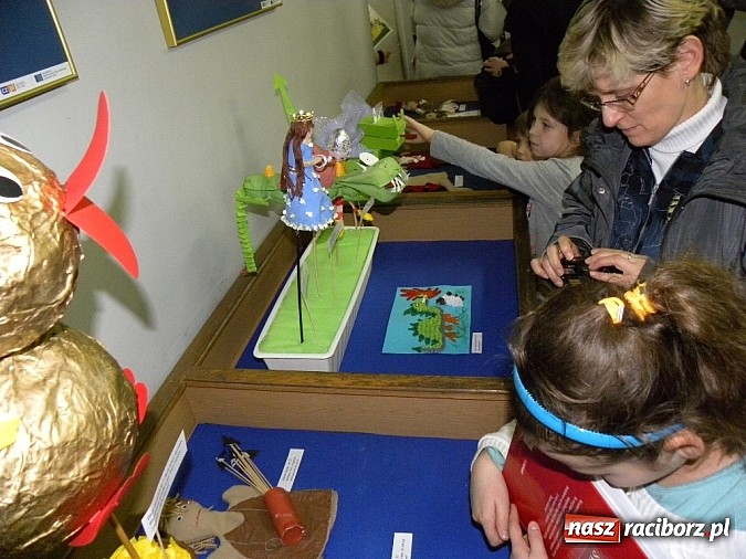 Zdjęcie w galerii na portalu naszraciborz.pl: W poszukiwaniu Świętego Graala i inne legendy wiadomości z regionu