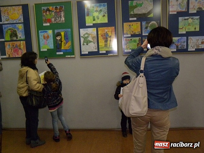 Zdjęcie w galerii na portalu naszraciborz.pl: W poszukiwaniu Świętego Graala i inne legendy wiadomości z regionu