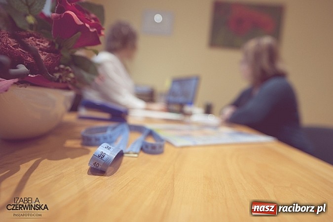 Zdjęcie w galerii na portalu naszraciborz.pl: Pierwsze kroki finalistek METAMORFOZ wiadomości z regionu