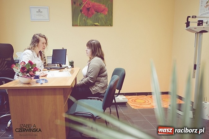 Zdjęcie w galerii na portalu naszraciborz.pl: Pierwsze kroki finalistek METAMORFOZ wiadomości z regionu