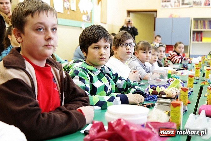 Zdjęcie w galerii na portalu naszraciborz.pl: W Nędzy wybrano najpiękniejsze kroszonki wiadomości z regionu