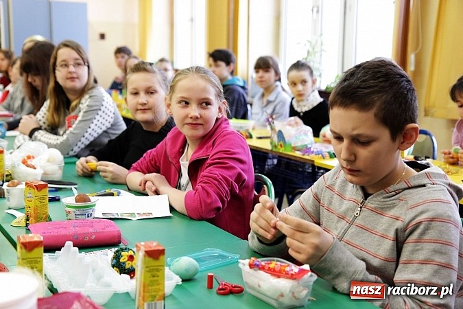 Zdjęcie w galerii na portalu naszraciborz.pl: W Nędzy wybrano najpiękniejsze kroszonki wiadomości z regionu