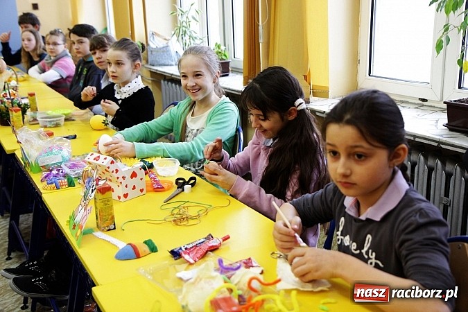 Zdjęcie w galerii na portalu naszraciborz.pl: W Nędzy wybrano najpiękniejsze kroszonki wiadomości z regionu