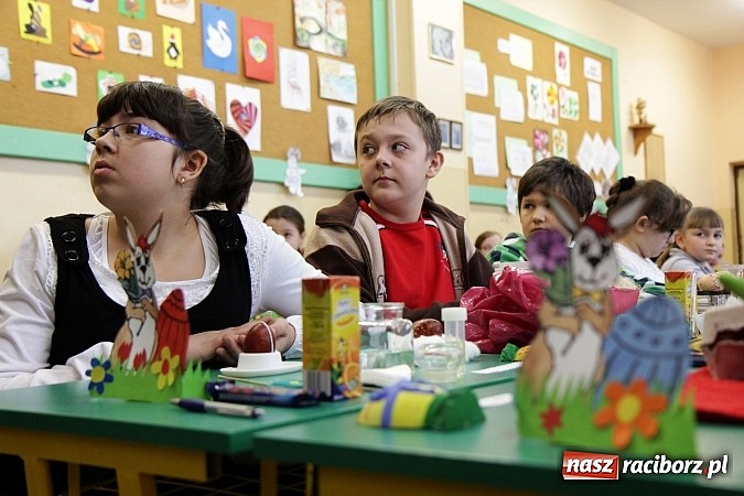 Zdjęcie w galerii na portalu naszraciborz.pl: W Nędzy wybrano najpiękniejsze kroszonki wiadomości z regionu