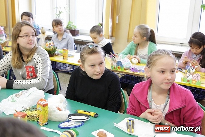 Zdjęcie w galerii na portalu naszraciborz.pl: W Nędzy wybrano najpiękniejsze kroszonki wiadomości z regionu