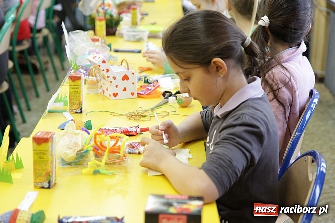 Zdjęcie w galerii na portalu naszraciborz.pl: W Nędzy wybrano najpiękniejsze kroszonki wiadomości z regionu