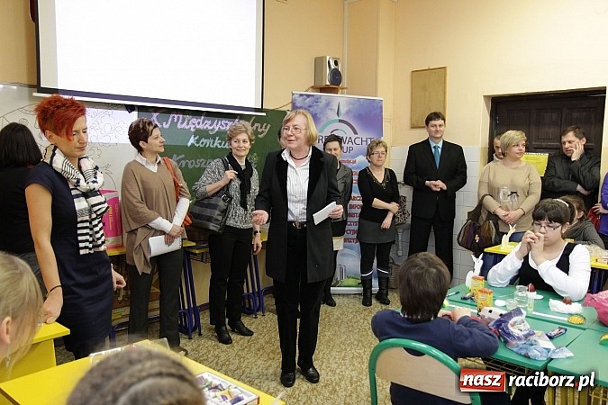 Zdjęcie w galerii na portalu naszraciborz.pl: W Nędzy wybrano najpiękniejsze kroszonki wiadomości z regionu