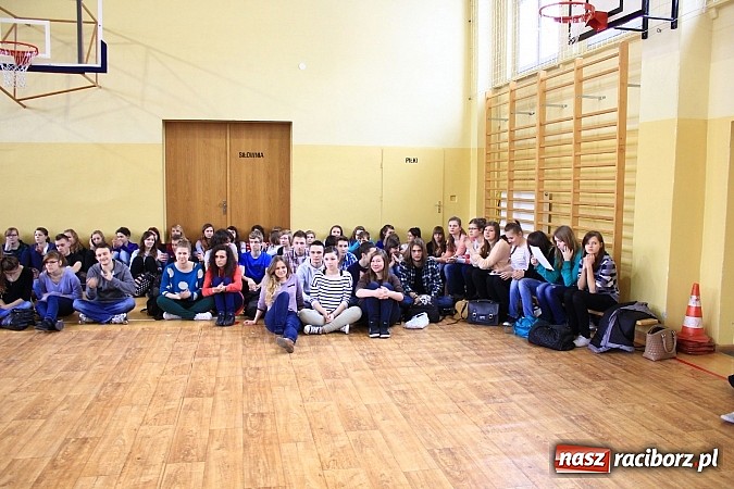 Zdjęcie w galerii na portalu naszraciborz.pl: W II LO uczcili pamięć żołnierzy wyklętych wiadomości z regionu