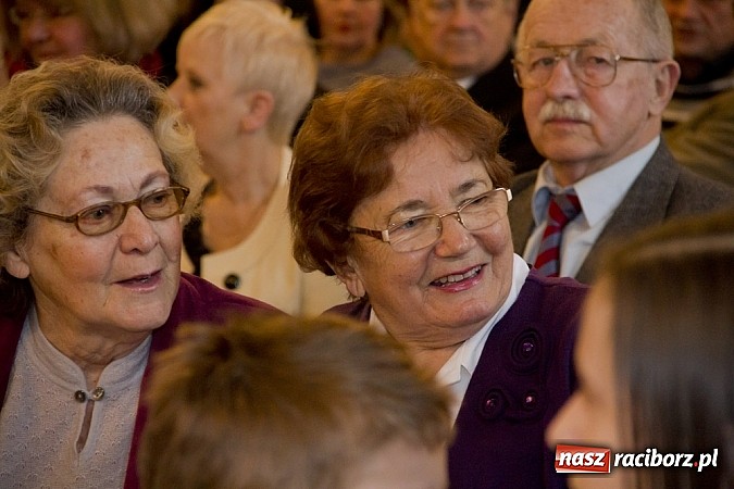 Zdjęcie w galerii na portalu naszraciborz.pl: Olimpijskie ...wnętrze szuflady wiadomości z regionu