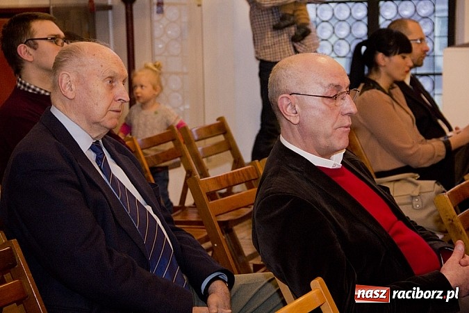 Zdjęcie w galerii na portalu naszraciborz.pl: Olimpijskie ...wnętrze szuflady wiadomości z regionu