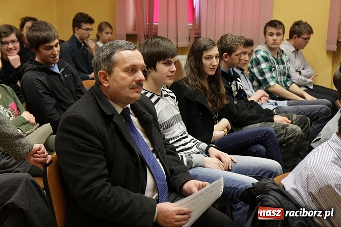 Zdjęcie w galerii na portalu naszraciborz.pl: Kasia Szczupider wygrała Turniej Mądrych Głów wiadomości z regionu