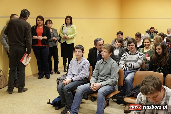 Zdjęcie w galerii na portalu naszraciborz.pl: Kasia Szczupider wygrała Turniej Mądrych Głów wiadomości z regionu