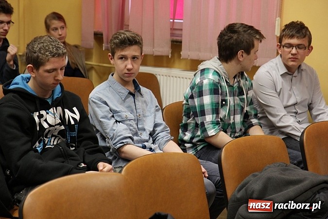 Zdjęcie w galerii na portalu naszraciborz.pl: Kasia Szczupider wygrała Turniej Mądrych Głów wiadomości z regionu