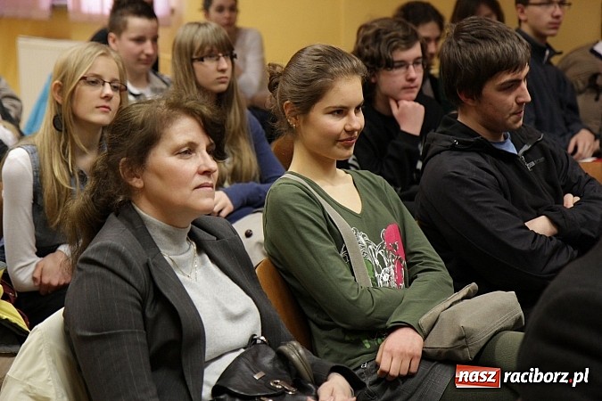 Zdjęcie w galerii na portalu naszraciborz.pl: Kasia Szczupider wygrała Turniej Mądrych Głów wiadomości z regionu