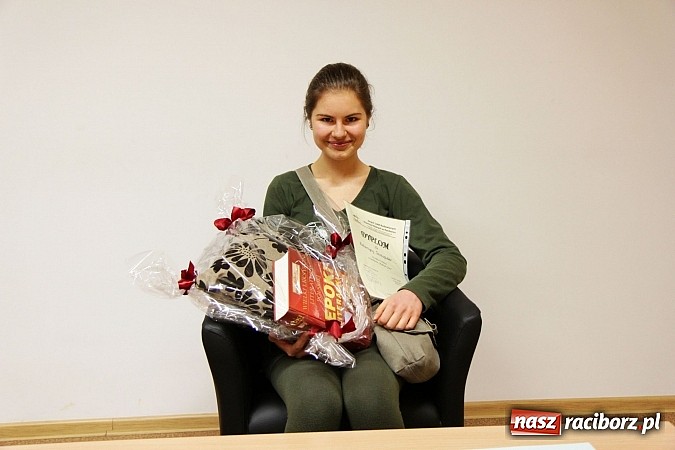 Zdjęcie w galerii na portalu naszraciborz.pl: Kasia Szczupider wygrała Turniej Mądrych Głów wiadomości z regionu