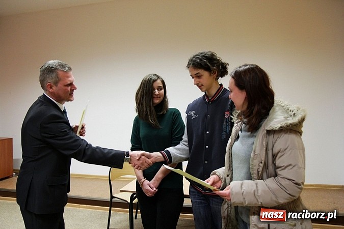 Zdjęcie w galerii na portalu naszraciborz.pl: Kasia Szczupider wygrała Turniej Mądrych Głów wiadomości z regionu