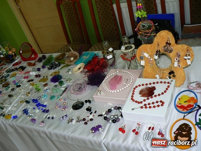 Zdjęcie w galerii na portalu naszraciborz.pl: Kiermasz potraw wielkanocnych w Kobyli wiadomości z regionu