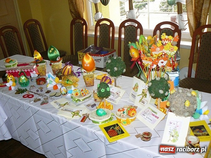 Zdjęcie w galerii na portalu naszraciborz.pl: Kiermasz potraw wielkanocnych w Kobyli wiadomości z regionu