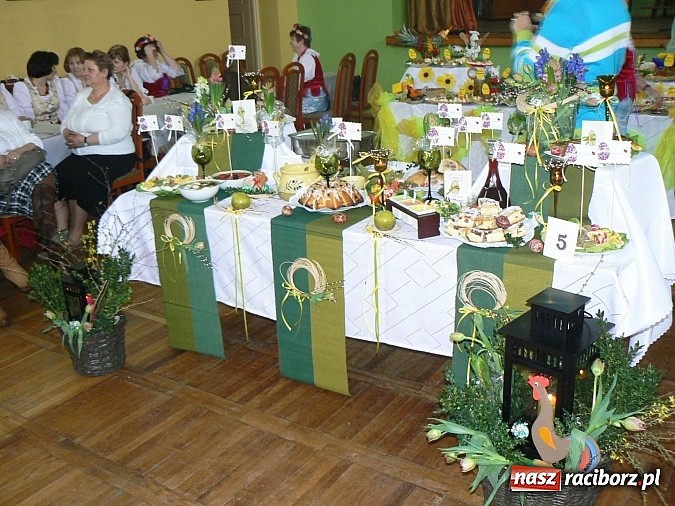 Zdjęcie w galerii na portalu naszraciborz.pl: Kiermasz potraw wielkanocnych w Kobyli wiadomości z regionu