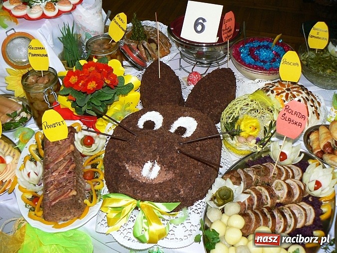 Zdjęcie w galerii na portalu naszraciborz.pl: Kiermasz potraw wielkanocnych w Kobyli wiadomości z regionu