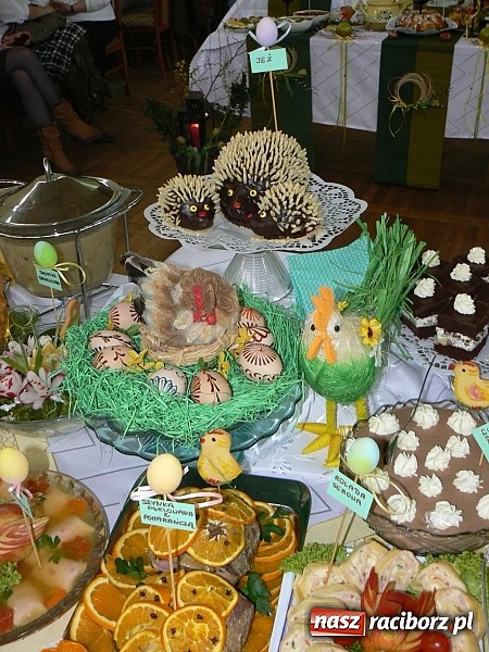 Zdjęcie w galerii na portalu naszraciborz.pl: Kiermasz potraw wielkanocnych w Kobyli wiadomości z regionu