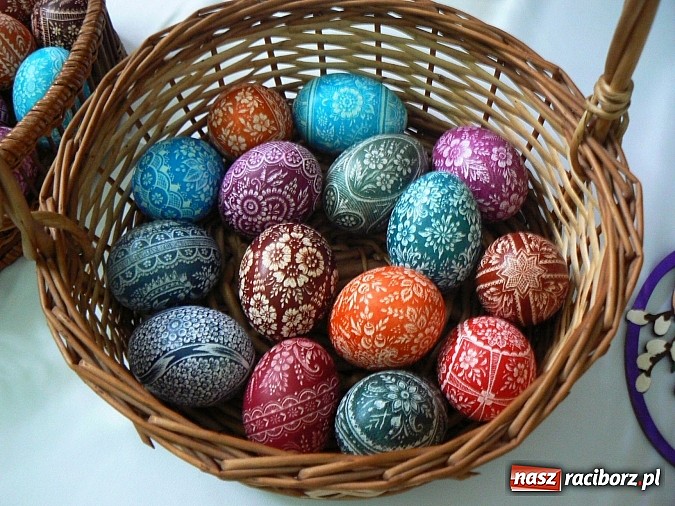 Zdjęcie w galerii na portalu naszraciborz.pl: Kiermasz potraw wielkanocnych w Kobyli wiadomości z regionu