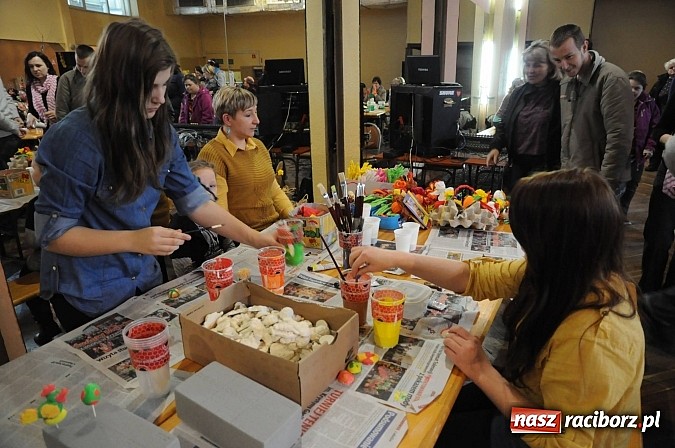 Zdjęcie w galerii na portalu naszraciborz.pl: Krzanowice: wielkanocne tradycje z Prajzakami wiadomości z regionu