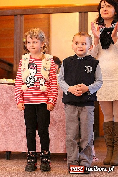 Zdjęcie w galerii na portalu naszraciborz.pl: Kiermasz wielkanocny w Kuźni Raciborskiej wiadomości z regionu