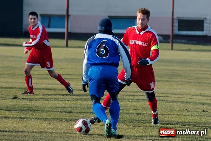 Zdjęcie w galerii na portalu naszraciborz.pl: Słaby początek rundy w Krzanowicach. Tylko remis z Górkami Śląskimi wiadomości z regionu