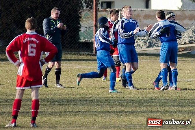 Zdjęcie w galerii na portalu naszraciborz.pl: Słaby początek rundy w Krzanowicach. Tylko remis z Górkami Śląskimi wiadomości z regionu