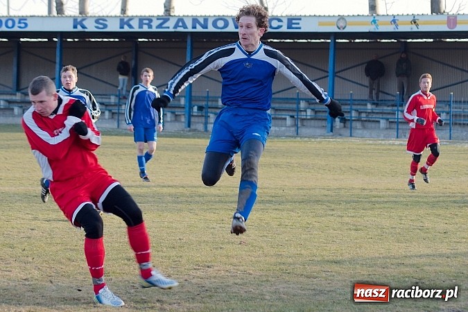 Zdjęcie w galerii na portalu naszraciborz.pl: Słaby początek rundy w Krzanowicach. Tylko remis z Górkami Śląskimi wiadomości z regionu