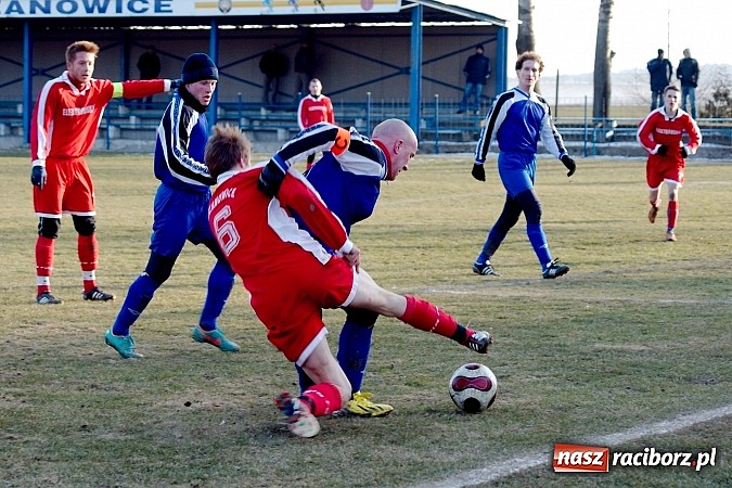 Zdjęcie w galerii na portalu naszraciborz.pl: Słaby początek rundy w Krzanowicach. Tylko remis z Górkami Śląskimi wiadomości z regionu