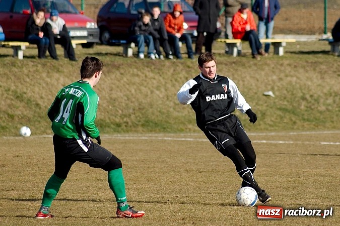 Zdjęcie w galerii na portalu naszraciborz.pl: Falstart Brzezia. Bieńkowice odbiły się od dna wiadomości z regionu