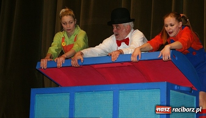 Zdjęcie w galerii na portalu naszraciborz.pl: Teatr Rabcio na scenie RCK wiadomości z regionu