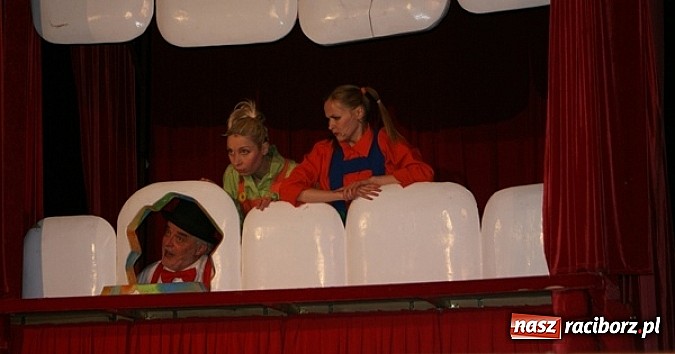 Zdjęcie w galerii na portalu naszraciborz.pl: Teatr Rabcio na scenie RCK wiadomości z regionu
