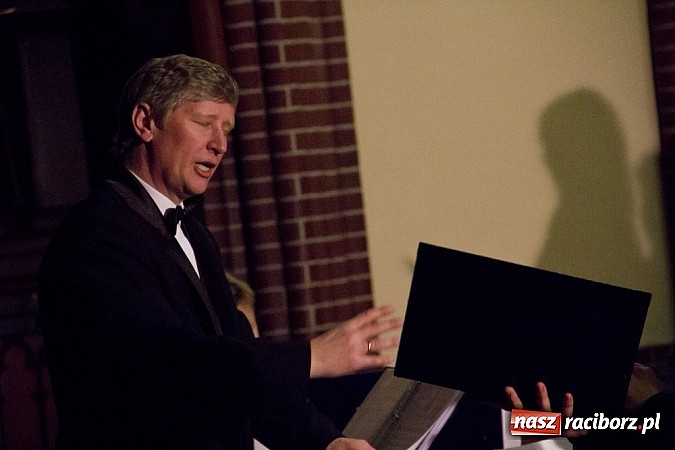 Zdjęcie w galerii na portalu naszraciborz.pl: Pieśni pokutne i pasyjne zabrzmiały w kościele pw. św. Mikołaja na Starej Wsi wiadomości z regionu