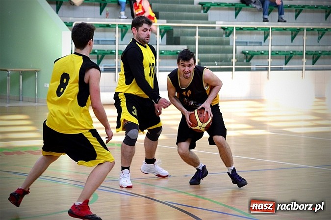 Zdjęcie w galerii na portalu naszraciborz.pl: Najlepsza czwórka ligi już znana wiadomości z regionu
